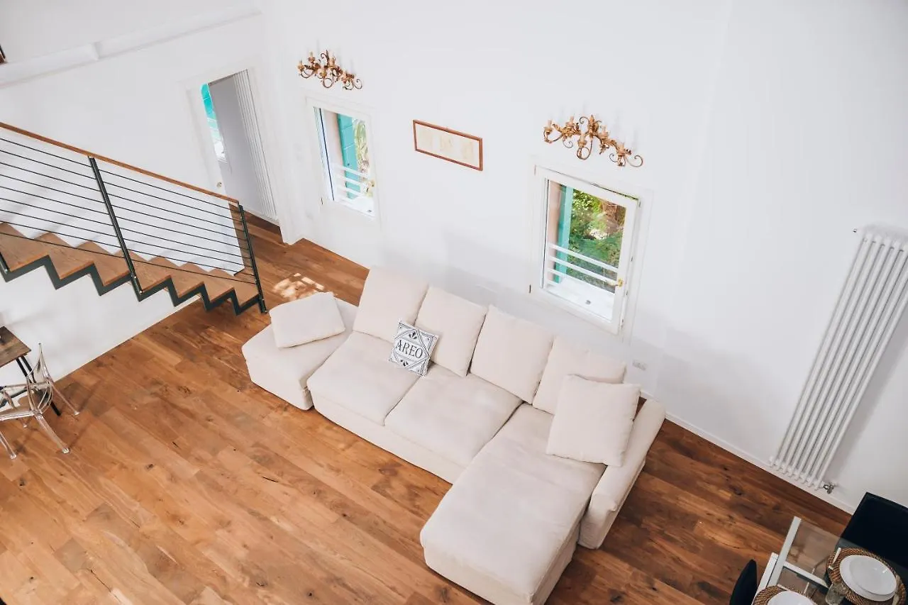 Guggenheim Luxury Suites By Bricola Apartments Venetië