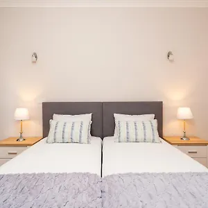 vila-mos-by-algarve-golden-properties.hotelaalgarve.com/