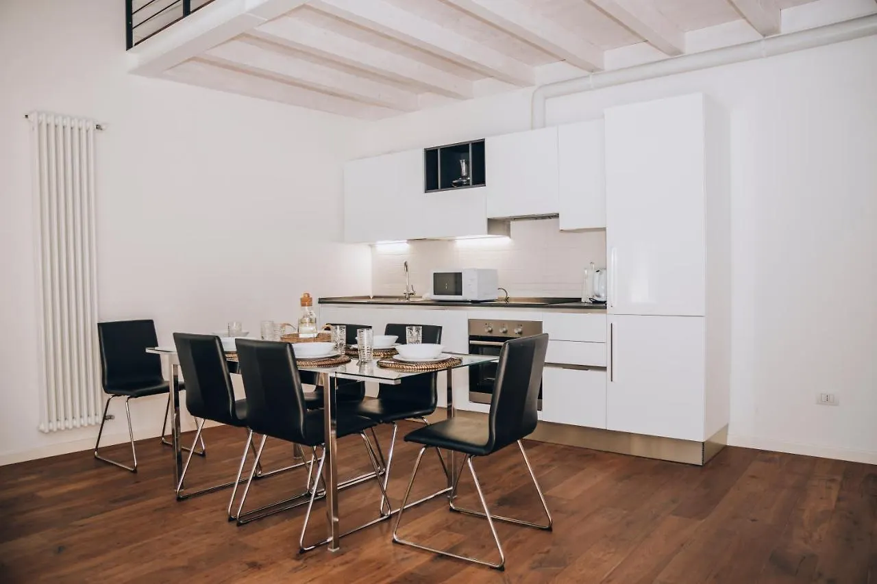 Guggenheim Luxury Suites By Bricola Apartments Venice 0*,  Italy
